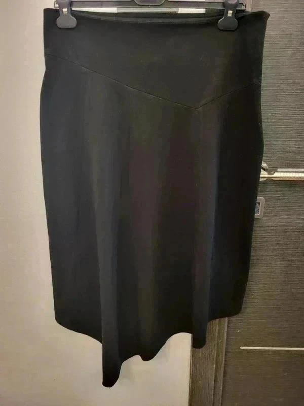 Jupe noire asymétrique